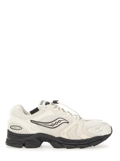 Saucony Progrid Triumph 4 Sneaker In White
