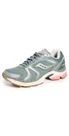 Saucony Progrid Triumph 4 Sneakers Agave/peach In Agave/peach