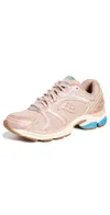 Saucony Progrid Triumph 4 Sneaker In Beige, Women's At Urban Outfitters In Tan/royal
