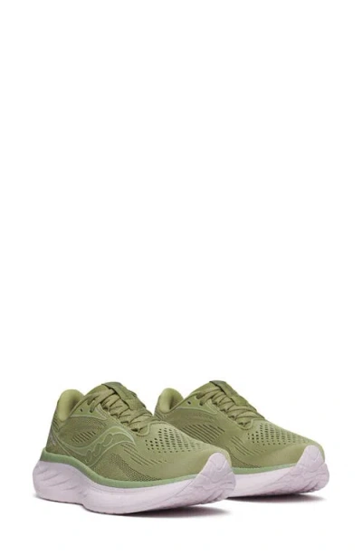 Saucony Ride 18 Running Shoe In Hemlock/bloom