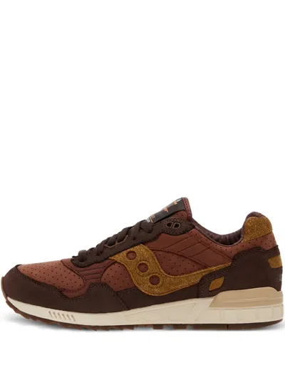 Saucony Shadow 5000 Perforated Panelled Sneakers In Brown