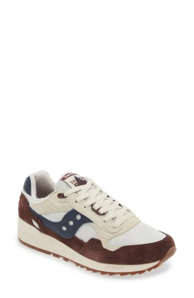 Saucony Shadow 5000 Sneaker In Moon/chocolate
