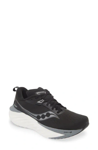 Saucony Triumph 22 Running Shoe In Black/ White