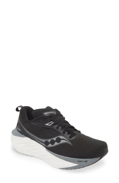 Saucony Triumph 22 Running Shoe In Black/white