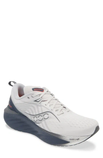 Saucony Triumph 22 Running Shoe In White/ Navy