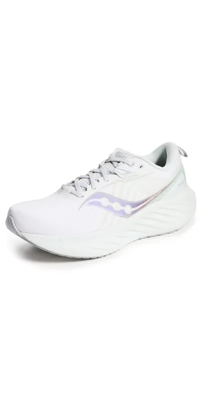 SAUCONY TRIUMPH 22 SNEAKERS WHITE/FOAM