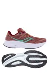 SAUCONY WOMEN'S GUIDE 16 RUNNING SHOES - B/MEDIUM WIDTH IN SOOT/SPRIG