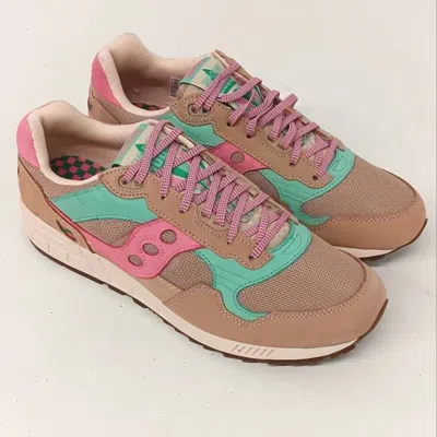 Saucony Women's Shadow 5000 Earth Citizen Low Top Sneakers In Grey/pink In Multi