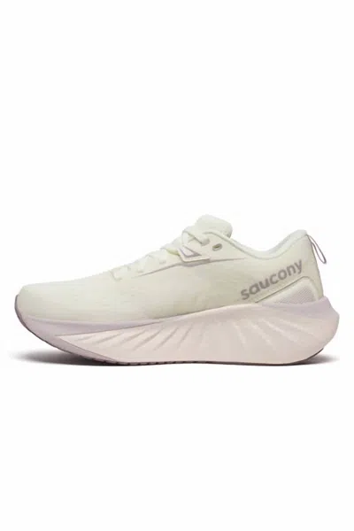Saucony Women's Triumph 22 Running Shoe In Vanilla In White
