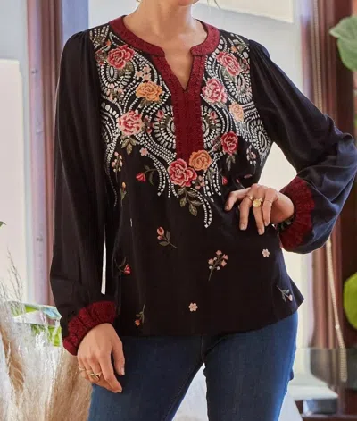 Savanna Jane Embroidered Top With V Neckline And Balloon Sleeves In Black In Red