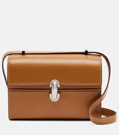 Savette Symmetry Pouchette In Smooth Calf Leather In Brown