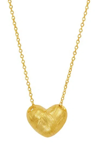 Savvy Cie Jewels Basket Weave Wide Heart Pendnant Necklace In Gold