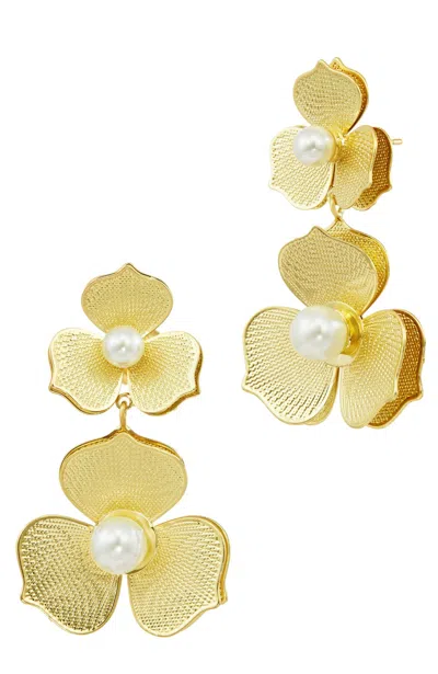 Savvy Cie Jewels Mesh Flower Doorknocker Earrings With Shell Pearls Center In Gold