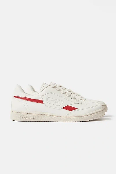 Saye Modelo '89 Vegan Apple Sneakers In Apple At Urban Outfitters