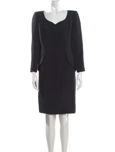 Pre-owned Scaasi Boutique V-neck Knee-length Dress In Black