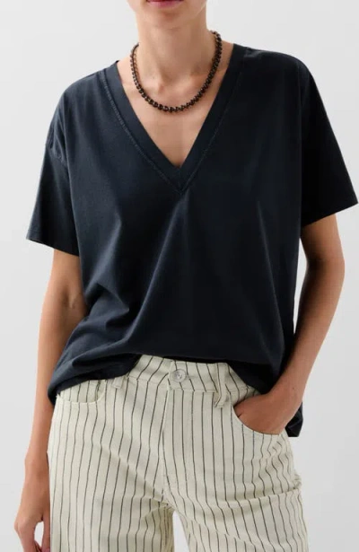 Scalpers V Plain Skull Tee In Black