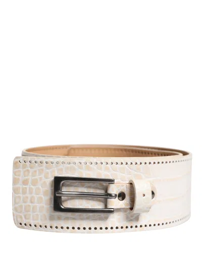 Pre-owned Scervino Street White Textured Leather Wide Silvermetal Buckle Women's Belt ()