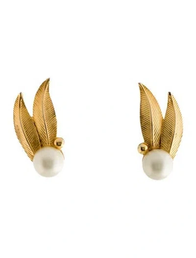 Pre-owned Schiaparelli Vintage Faux Pearl Textured Leaf Clip-on Earrings In White