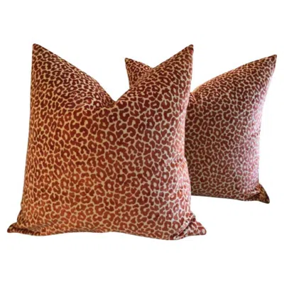 Pre-owned Schumacher Pair Of  Timothy Corrigan Madeleine Velvet Pillows In Brown