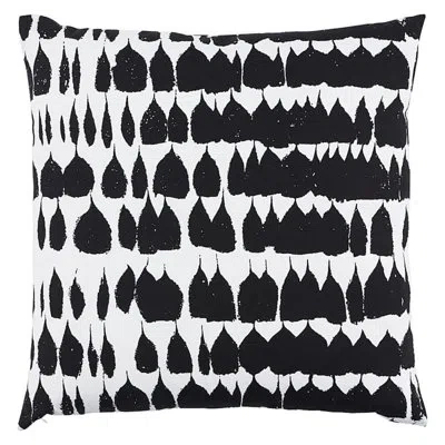 Schumacher Queen Of Spain Pillow In Black