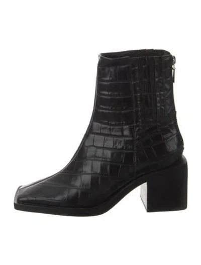 Pre-owned Schutz Alligator Boots In Black