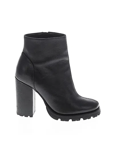 Pre-owned Schutz Ankle Boots In Black