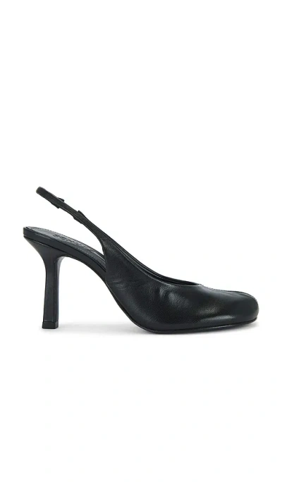Schutz Brigitte Sling 펌프 In Black