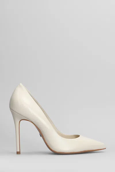 Schutz Caiolea Pumps In White Leather