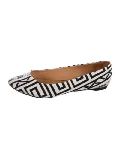 Pre-owned Schutz Canvas Printed Ballet Flats
