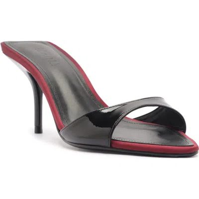 Schutz Elodie Sandal In Black