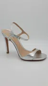 Schutz Jade Heels In Prata In Silver
