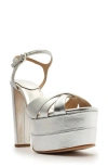 Schutz Keefa Platform Sandal In Prata