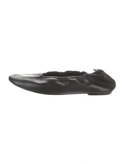 Pre-owned Schutz Leather Ballet Flats In Black