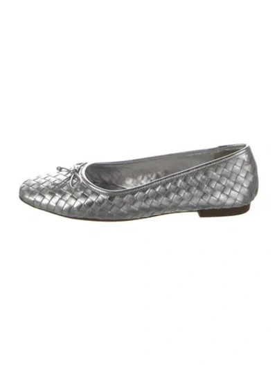 Pre-owned Schutz Leather Ballet Flats In Silver