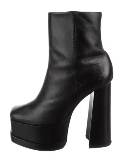 Pre-owned Schutz Leather Boots In Black