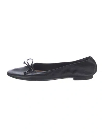 Pre-owned Schutz Leather Bow Accents Ballet Flats In Black