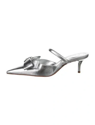 Pre-owned Schutz Leather Bow Accents Mules In Metallic/silver