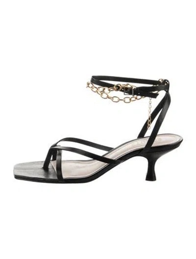 Pre-owned Schutz Leather Chain-link Accents Sandals In Black