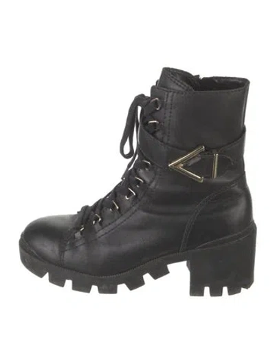 Pre-owned Schutz Leather Combat Boots In Black