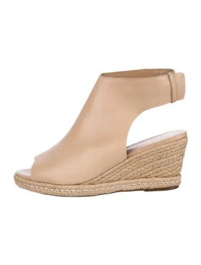 Pre-owned Schutz Leather Espadrilles In Neutral