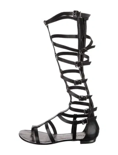 Pre-owned Schutz Leather Gladiator Sandals In Black