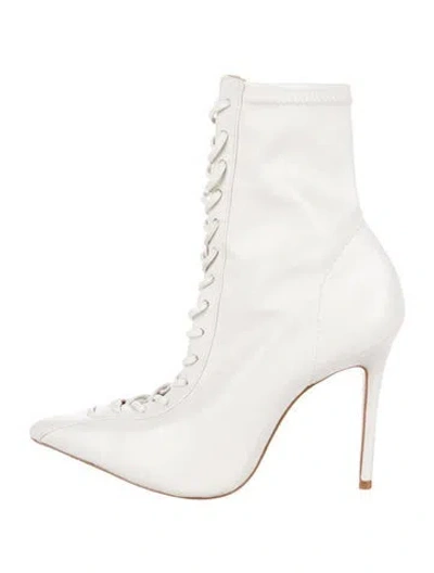 Pre-owned Schutz Leather Lace-up Boots In Neutrals