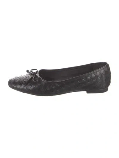 Pre-owned Schutz Leather Patterned Ballet Flats In Black