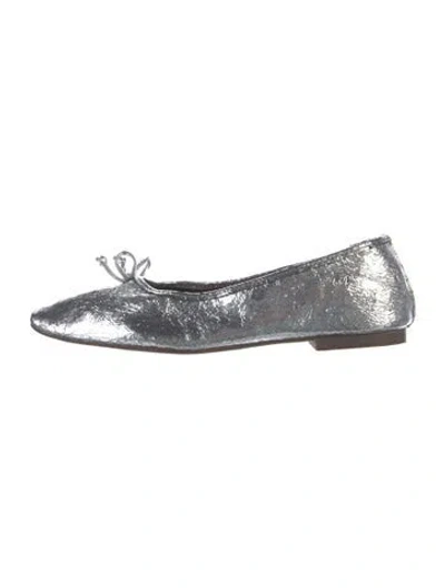 Pre-owned Schutz Leather Patterned Ballet Flats In Silver