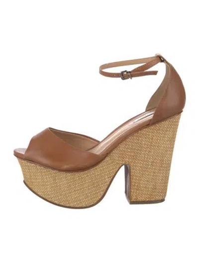 Pre-owned Schutz Leather Pumps In Neutrals