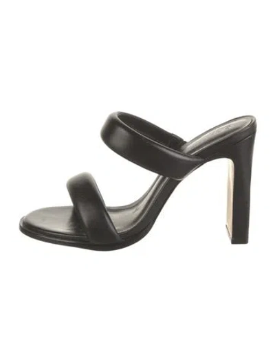 Pre-owned Schutz Leather Sandals In Black