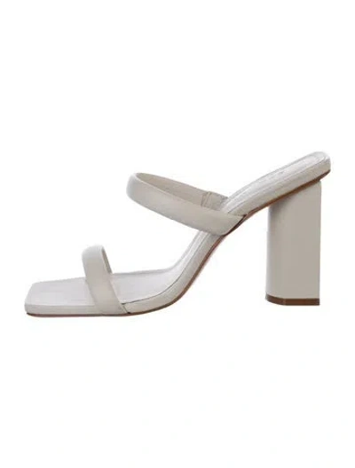 Pre-owned Schutz Leather Sandals In Neutral