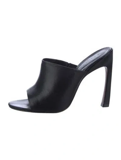 Pre-owned Schutz Leather Slides In Black