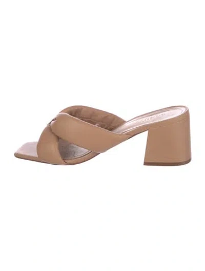 Pre-owned Schutz Leather Slides In Neutral