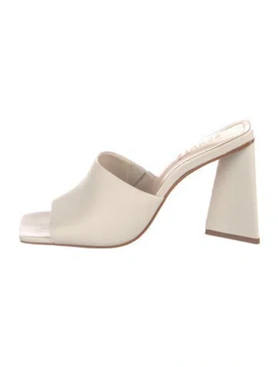 Pre-owned Schutz Leather Slides In White